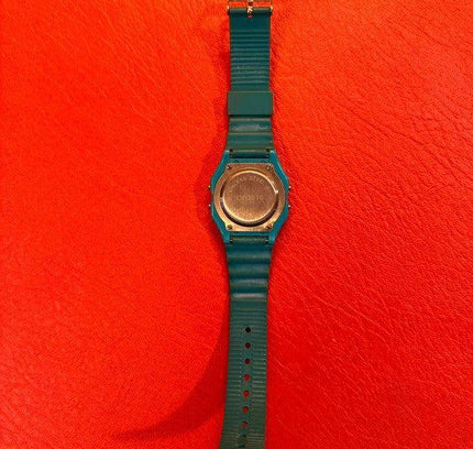 Vintage 80'S Sport Watch - Yatva