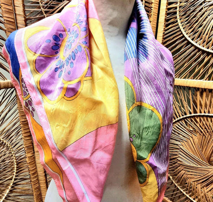 Vintage 80's Square Scarf - Yatva