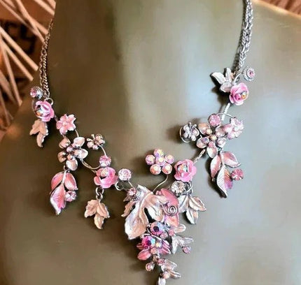 Vintage 80's Statement Necklace - Yatva