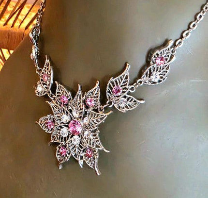 Vintage 80's Statement Necklace - Yatva