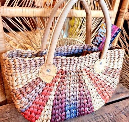 Vintage 80's Straw Handbag - Yatva