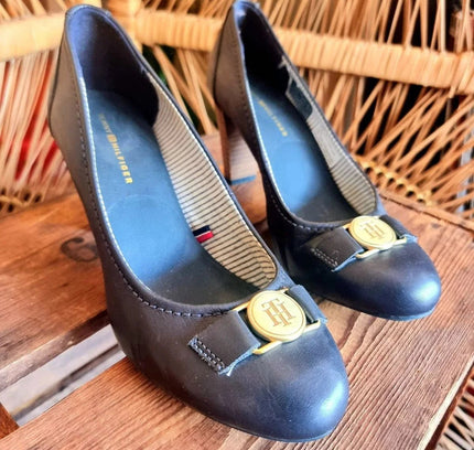 Vintage 80s Tommy Hilfiger Heels - Yatva
