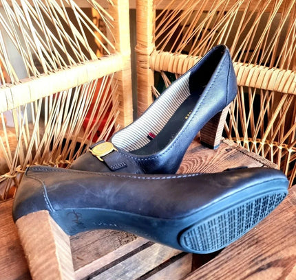 Vintage 80s Tommy Hilfiger Heels - Yatva