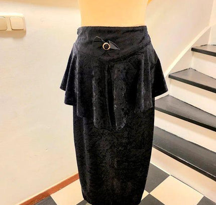Vintage 80´s Velvet style Peplum Skirt - Yatva