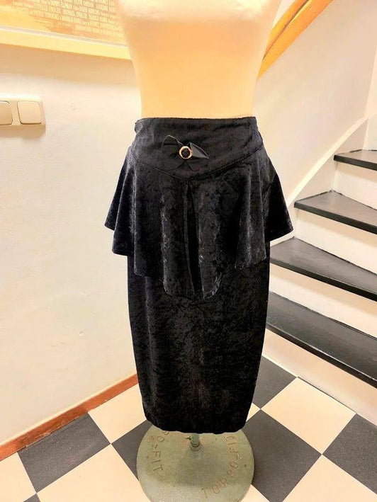 Vintage 80´s Velvet style Peplum Skirt - Yatva