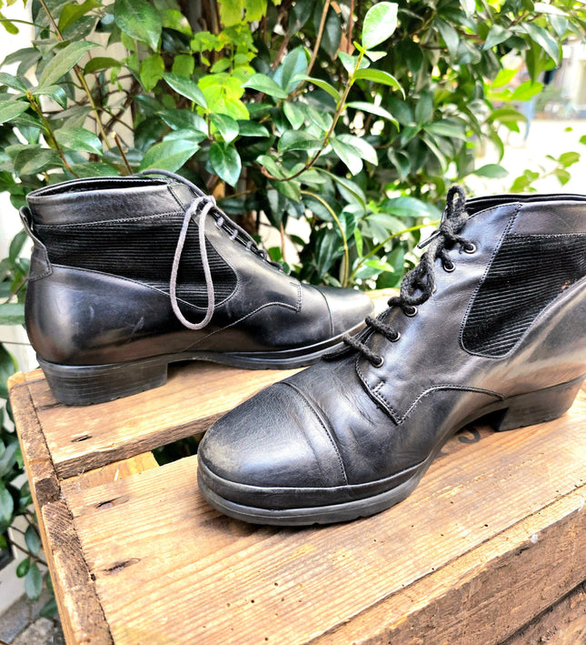 Vintage 80's Verhulst Ankle Boots - Yatva