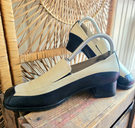 Vintage 80s Verhulst Two Toned Slip on Shoes - Yatva