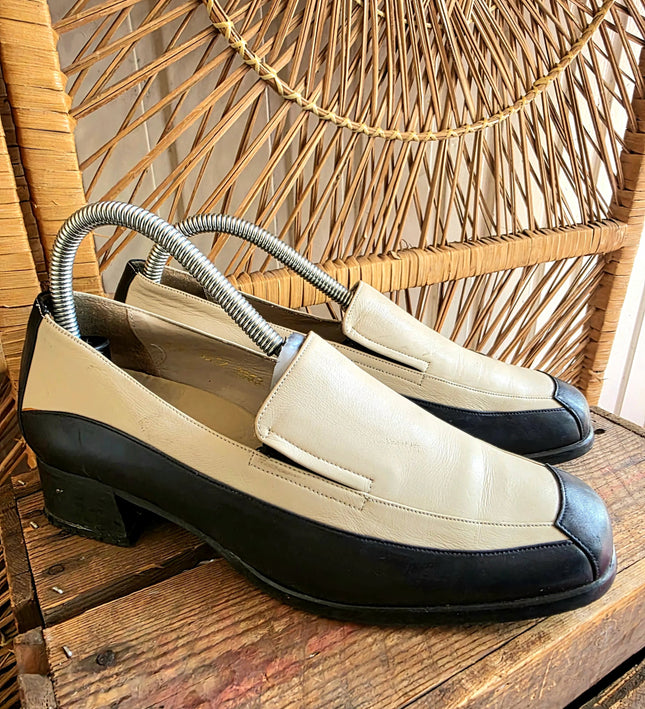 Vintage 80s Verhulst Two Toned Slip on Shoes - Yatva