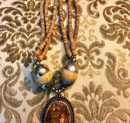 Vintage 80's Wooden Necklace - Yatva