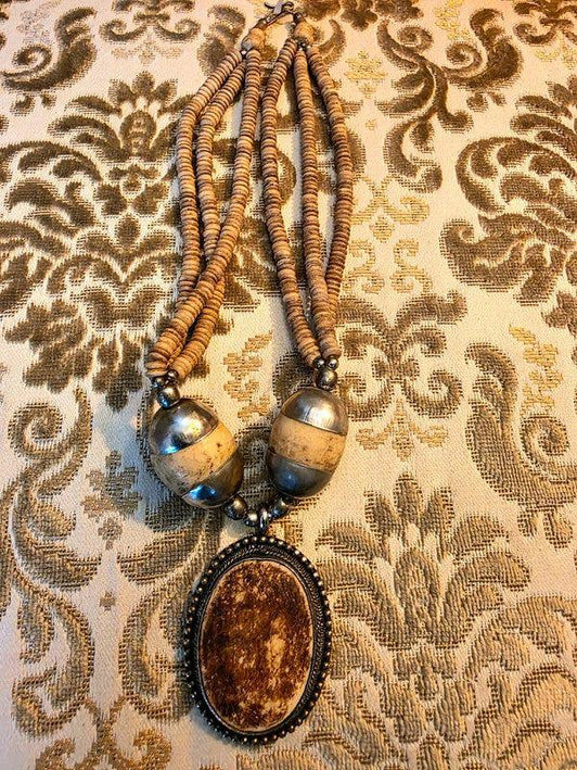 Vintage 80's Wooden Necklace - Yatva