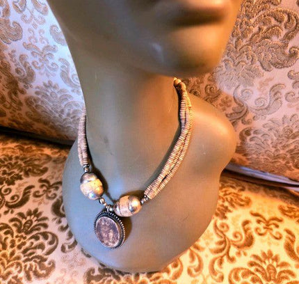 Vintage 80's Wooden Necklace - Yatva