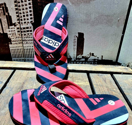 Vintage 90's Adidas Slippers - Yatva