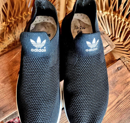 Vintage 90s Adidas trainers - Yatva