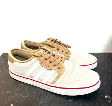 Vintage 90s Adidas Trainers - Yatva