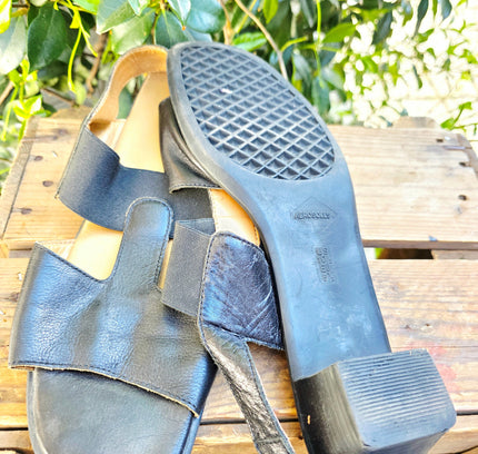 Vintage 90s AEROSOLES Asymmetric Leather Slingback Sandals Shoes - Yatva
