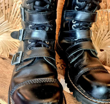 Vintage 90s Angry itch Shoes - Yatva