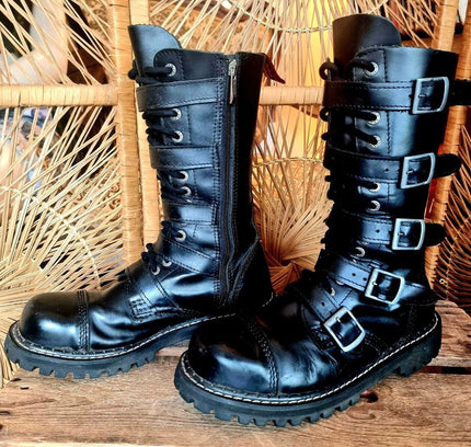 Vintage 90s Angry itch Shoes - Yatva