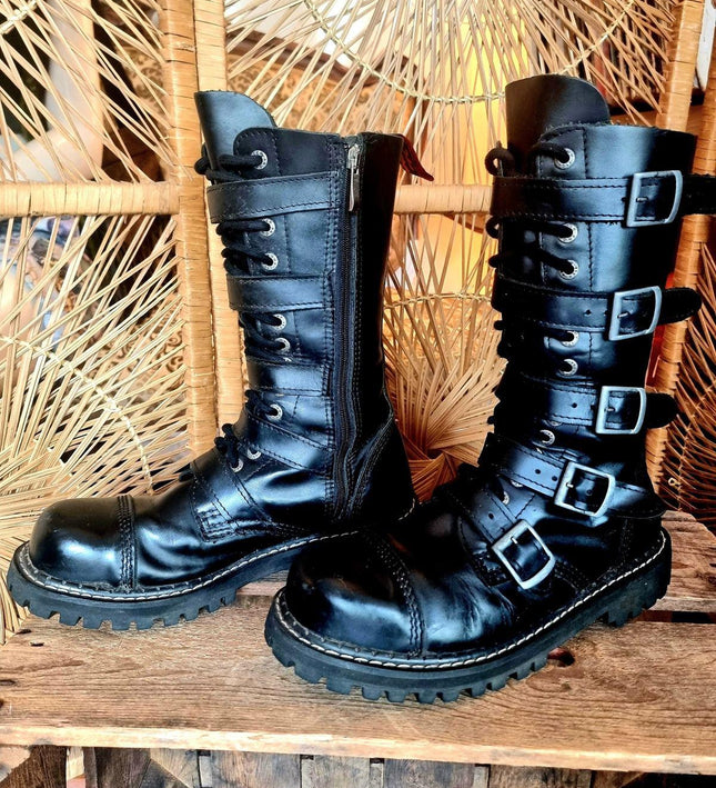 Vintage 90s Angry itch Shoes - Yatva