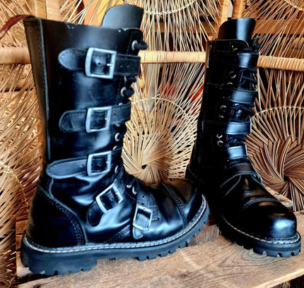 Vintage 90s Angry itch Shoes - Yatva