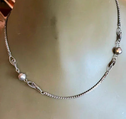 Vintage 90's Beaded Necklace - Yatva