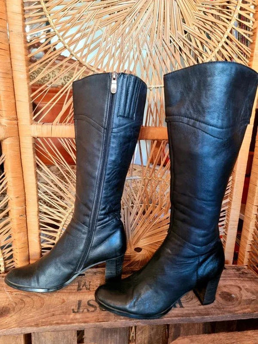 Vintage 90's Boots - Yatva