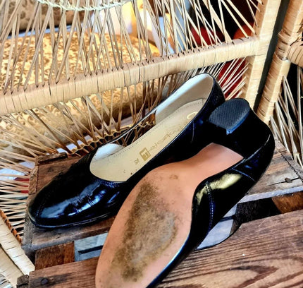 Vintage 90s Carall Shoes - Yatva