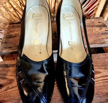 Vintage 90s Carall Shoes - Yatva