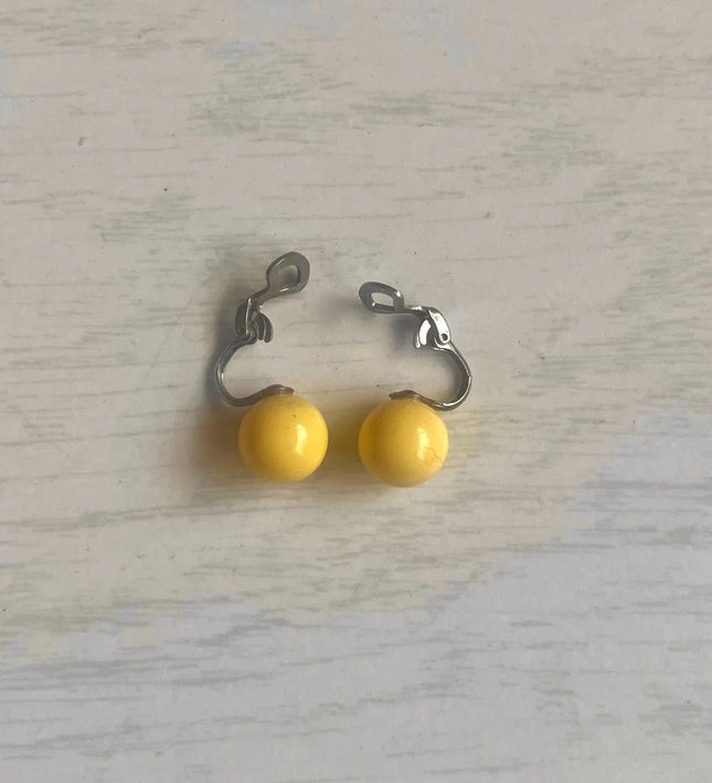 Vintage 90's Clip - On Earrings - Yatva