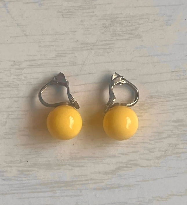 Vintage 90's Clip - On Earrings - Yatva
