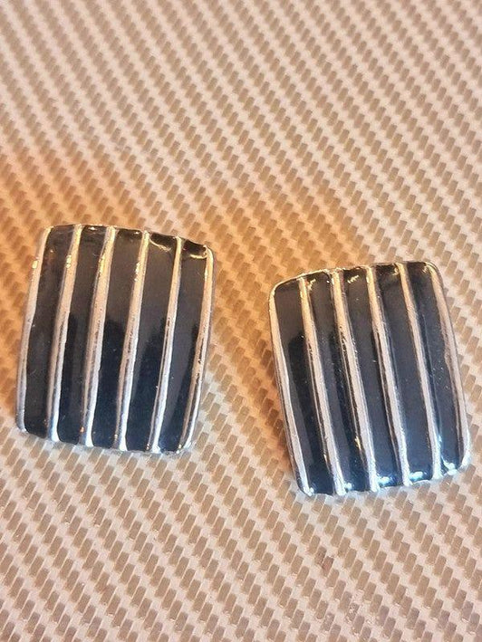 Vintage 90's Clip on Earrings - Yatva