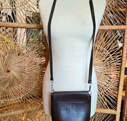 Vintage 90's Crossbody Bag - Yatva