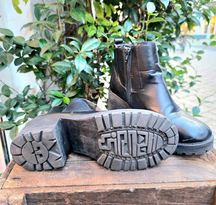 Vintage 90's Emilio Luca Ankle Boots - Yatva
