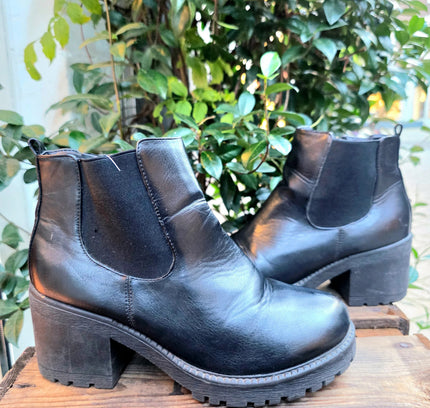 Vintage 90's Emilio Luca Ankle Boots - Yatva