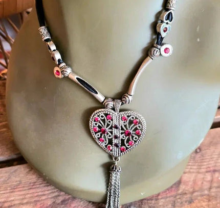 Vintage 90's Heart Necklace - Yatva