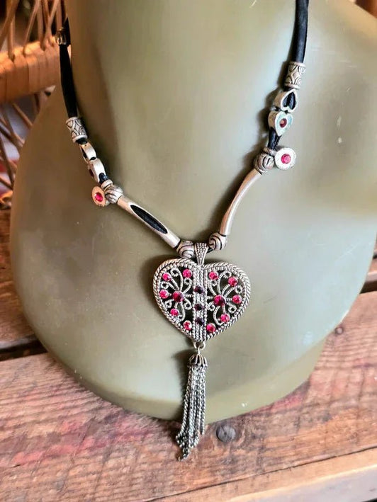 Vintage 90's Heart Necklace - Yatva