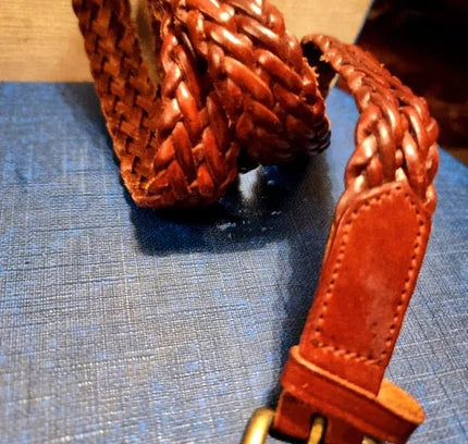 Vintage 90's Leather Belt - Yatva