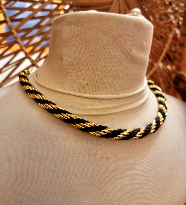 Vintage 90's Necklace - Yatva