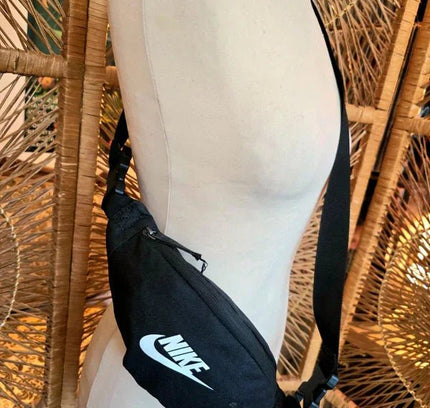 Vintage 90s Nike Logo Waist Bag - Yatva