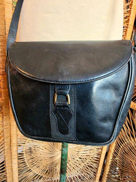 Vintage 90's Shoulder Bag - Yatva