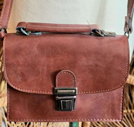 Vintage 90's Shoulder Bag - Yatva
