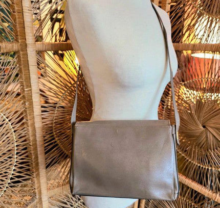 Vintage 90's Shoulder Bag - Yatva