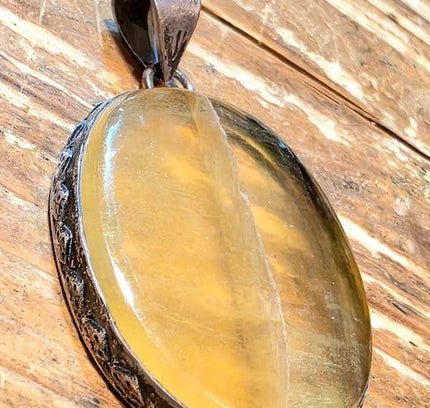 Vintage 90's Silver Pendant - Yatva