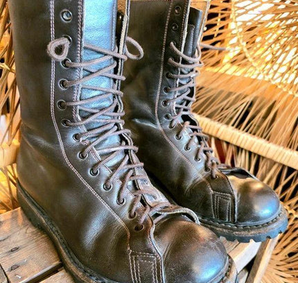 Vintage 90's Star Grommer Combat Boots - Yatva