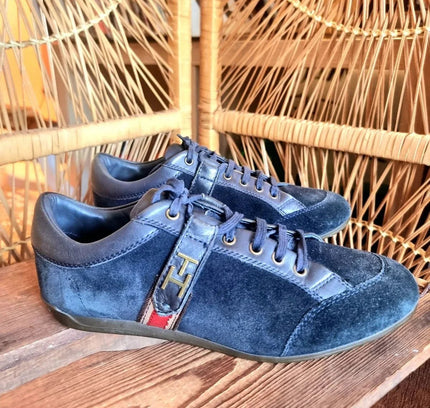 Vintage 90’s Tommy Hilfiger trainers - Yatva