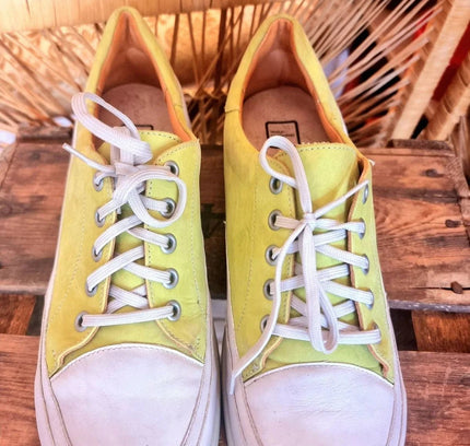 Vintage 90s Trainers - Yatva