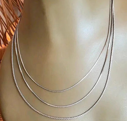 Vintage 90's Triple Strand Chain Necklace - Yatva