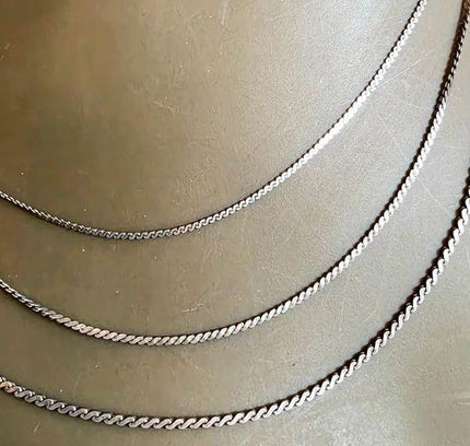 Vintage 90's Triple Strand Chain Necklace - Yatva