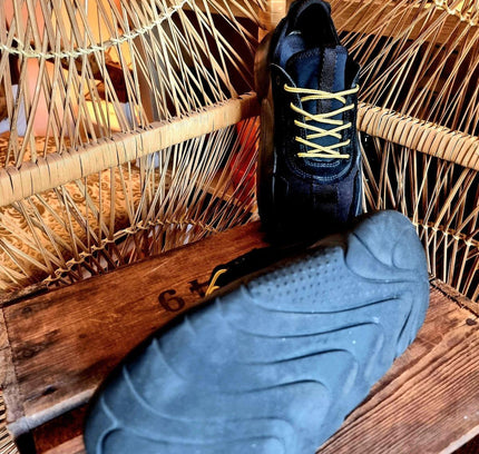 Vintage 90s Ugg LA Cloud Low Shoes - Yatva