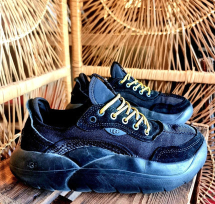 Vintage 90s Ugg LA Cloud Low Shoes - Yatva