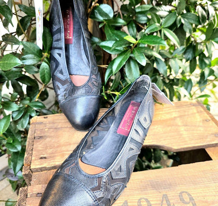 Vintage 90's Van de Poel van Ruth Slip On Shoes - Yatva